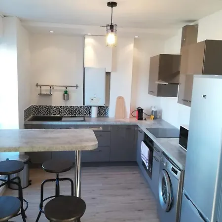 Apartamento Calme, Proche Centre-ville Avec Vue Sur La Cité *