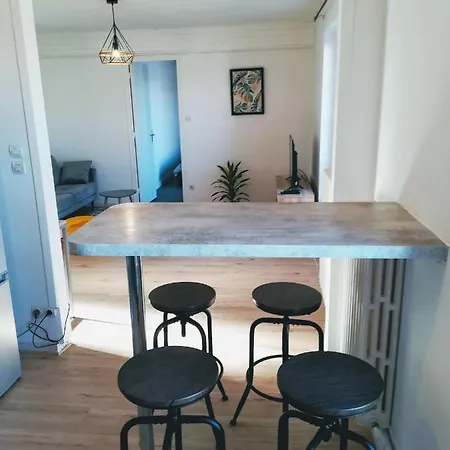 Apartamento Calme, Proche Centre-ville Avec Vue Sur La Cité Carcasona